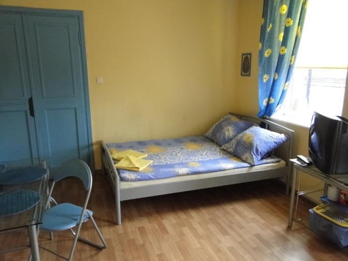 Hostel Luna Lodź Bagian luar foto